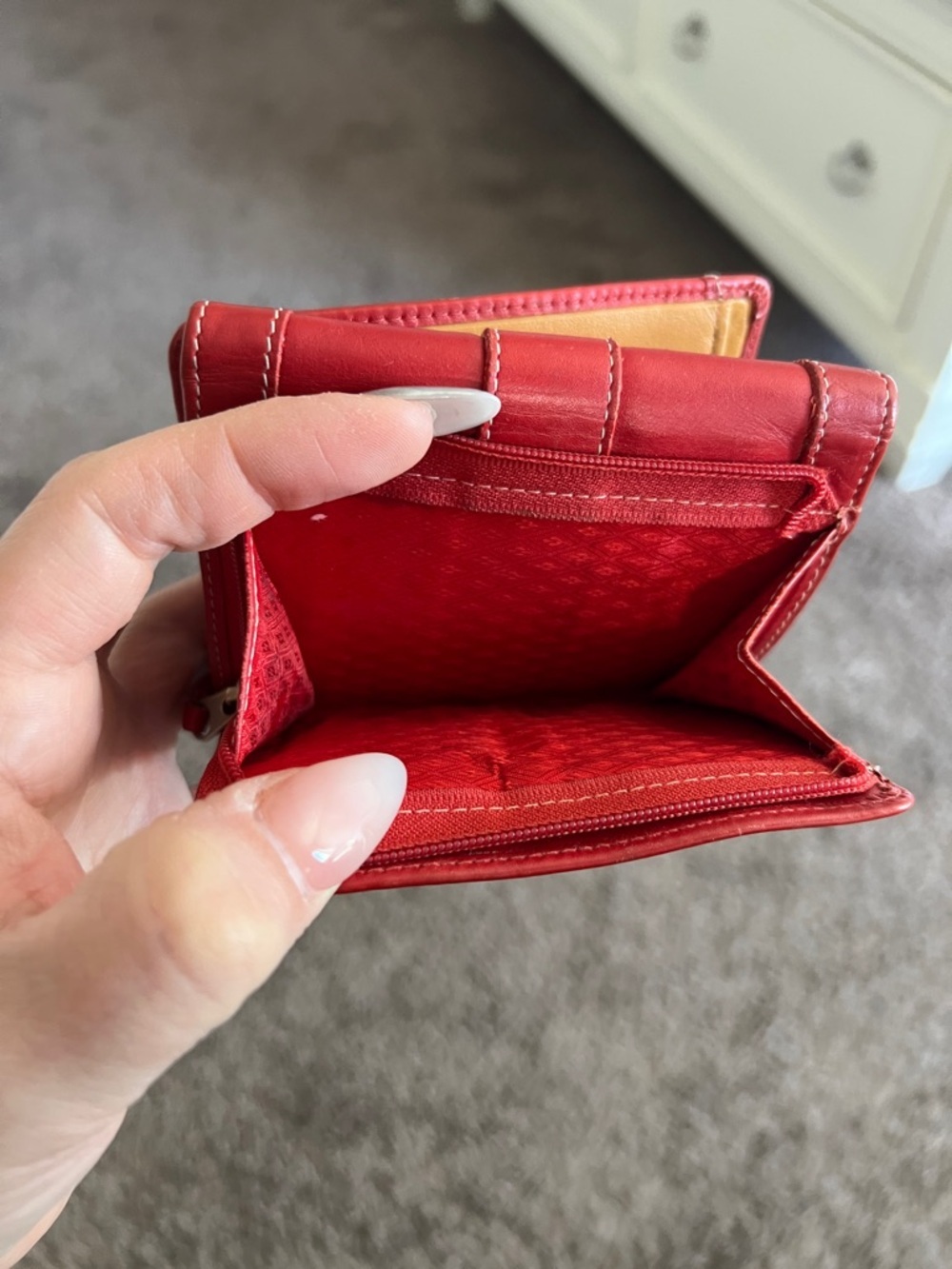Red Leather Buckle Wallet - Picture 4 of 5